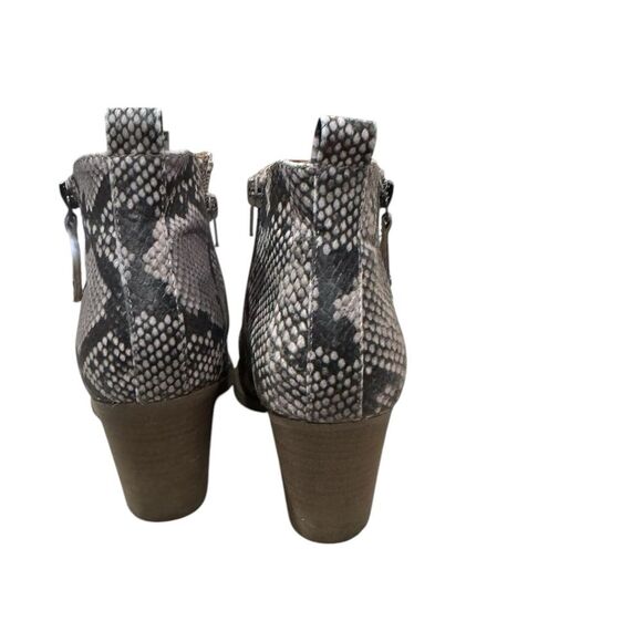 Stylish Snake Print Ankle Boots, Size 9 - Picture 4 of 7